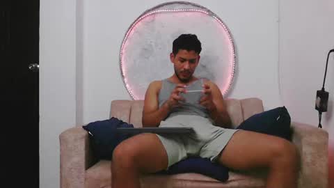 Snapshot of damiann_rees chatting on 23, 6, 2026 instagram damiannreed. online show from 23, 6, 2026