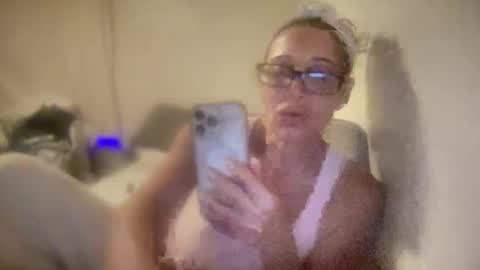 daniellealexa online show from 8, 6, 2026