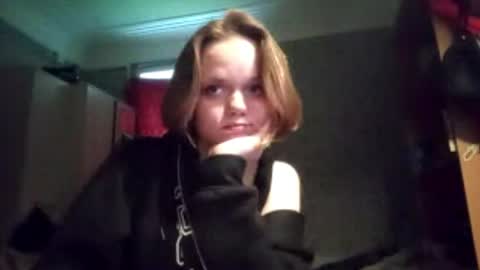 Adell online show from 3, 6, 2026