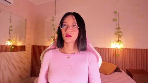 Daphne online show from 21, 6, 2026