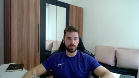 darius_94 online show from 13, 6, 2026