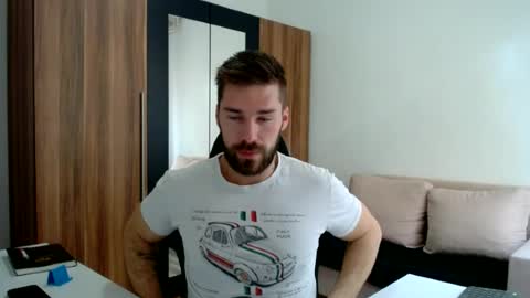 darius_94 online show from 15, 6, 2026