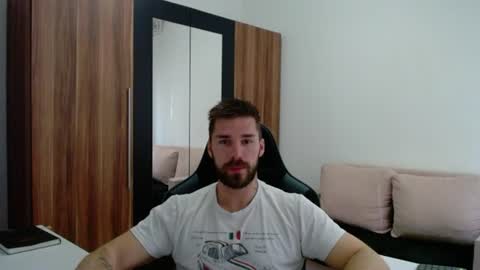 darius_94 online show from 16, 6, 2026
