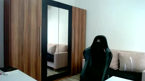 darius_94 online show from 18, 6, 2026