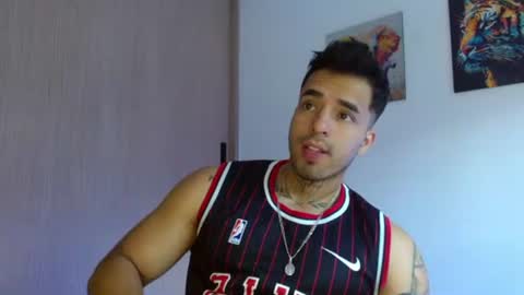 Darius Phoenix  online show from 10, 6, 2026