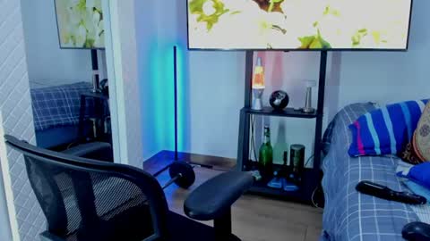 Hey im David that loves to explore and speak their fantasies. Very open talktative and nice. Feel free to chat with me online show from 13, 6, 2026