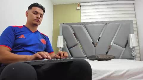 david_victoriaa online show from 12, 6, 2026