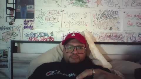 Snapshot of dbeamon92 chatting on 4, 6, 2026 dbeamon92 online show from 4, 6, 2026