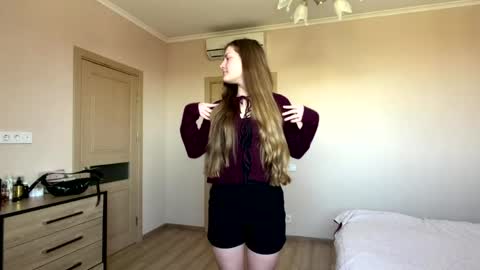 Mila online show from 6, 5, 2026