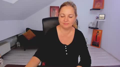 DeliciousLolly online show from 15, 6, 2026