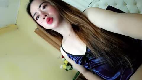 Snapshot of deliciously_sophie chatting on 27, 4, 2026 Sophie online show from 27, 4, 2026