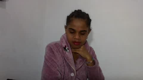 delphine online show from 17, 6, 2026