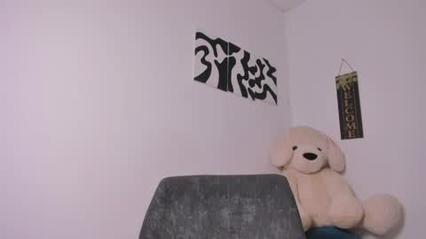 desty_y online show from 4, 5, 2026