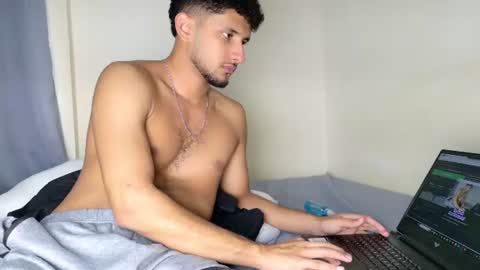 Snapshot of doc_clark chatting on 13, 6, 2026 Jm online show from 13, 6, 2026