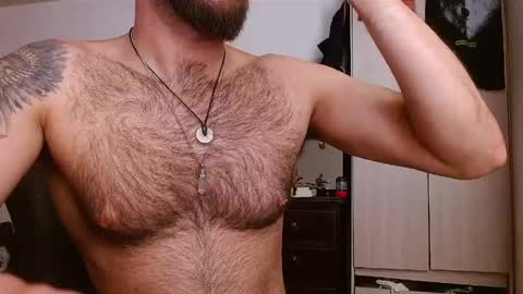 Logan - INDEPENDET MODEL online show from 5, 6, 2026