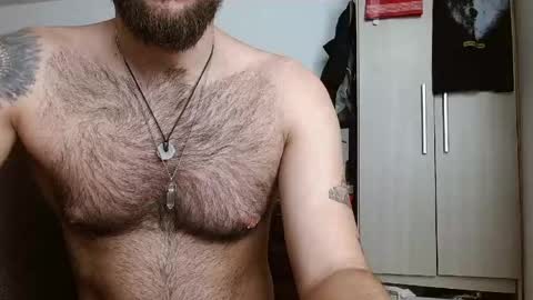 Logan - INDEPENDET MODEL online show from 8, 6, 2026