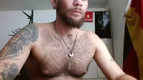 Logan - INDEPENDET MODEL online show from 16, 6, 2026
