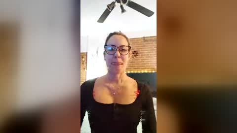HI IM SWEET     Privates are OPEN online show from 4, 7, 2026
