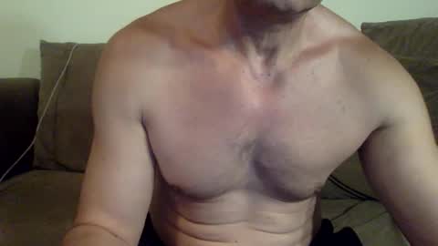 Snapshot of donthatenyc chatting on 4, 6, 2026 dont hate nyc online show from 4, 6, 2026