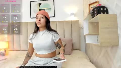 Vall  Lufan  online show from 16, 6, 2026