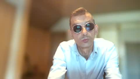Snapshot of dreambob chatting on 15, 6, 2026 Dreambob online show from 15, 6, 2026