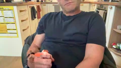 Nick online show from 12, 6, 2026