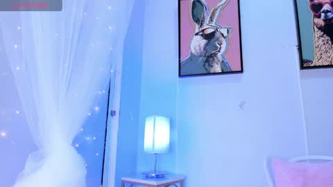 dulce__fiore07 online show from 13, 5, 2026