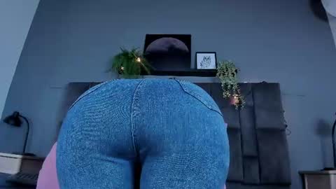 DULCE AURORA online show from 12, 6, 2026