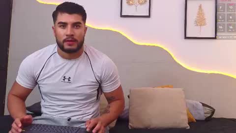 Bryan model independient online show from 10, 6, 2026
