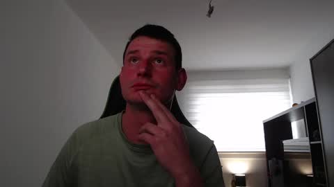 easypeasyglasgow online show from 4, 4, 2026