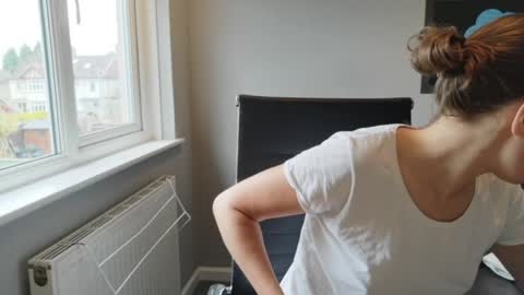 Nadia Ferreira  online show from 8, 6, 2026