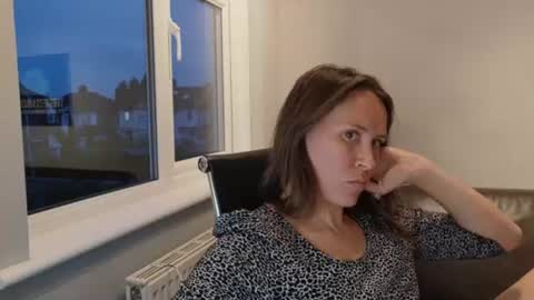 Nadia Ferreira  online show from 15, 6, 2026