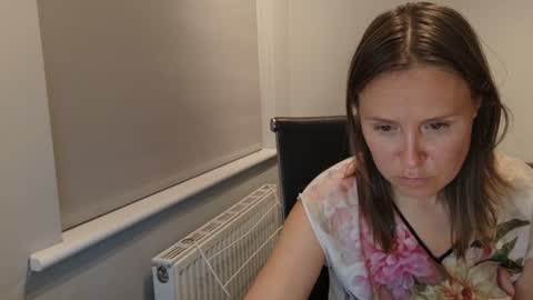 Nadia Ferreira  online show from 18, 6, 2026