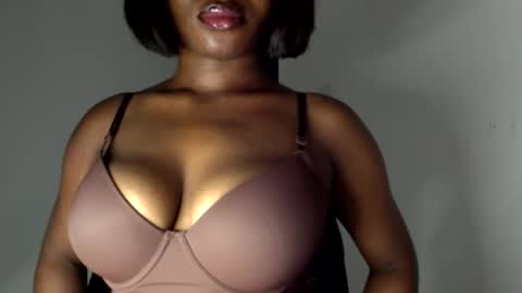 delilah online show from 7, 4, 2026