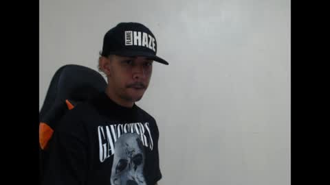 Instagram BelowAbajo online show from 6, 6, 2026