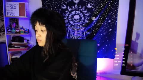 Ela  Help me reach 100 thumbs up online show from 7, 6, 2026