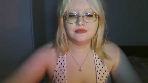 elayne_sweet online show from 4, 6, 2026