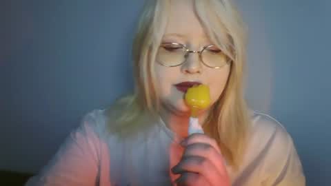 elayne_sweet online show from 22, 6, 2026