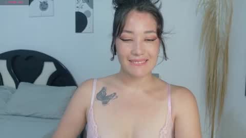 eliiih_ online show from 23, 6, 2026