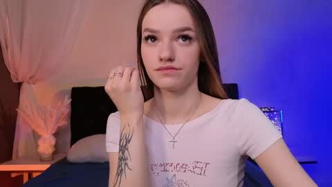 elizzza_ online show from 10, 6, 2026