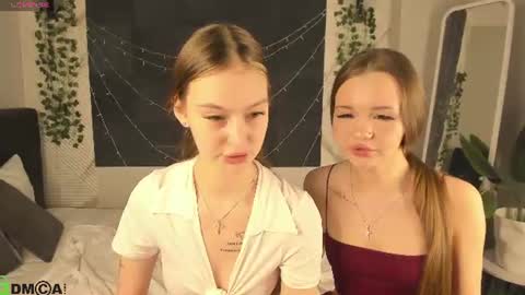 Snapshot of ella_butler chatting on 10, 6, 2026 Ella online show from 10, 6, 2026