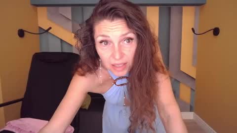 EllaLongs online show from 29, 6, 2026