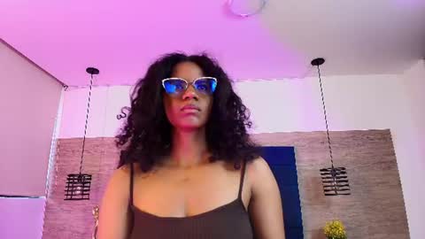 elliee_alves online show from 9, 6, 2026
