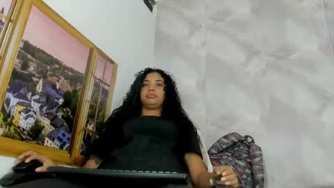 ellybloom online show from 22, 6, 2026