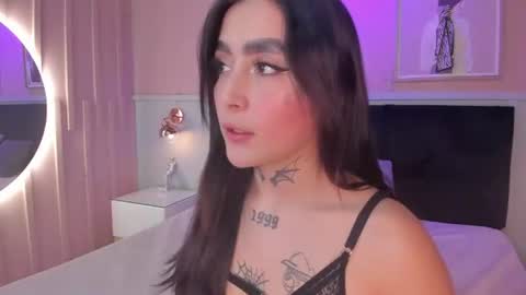 Elodie  online show from 16, 6, 2026