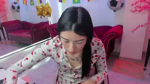 Emiily  online show from 15, 7, 2026