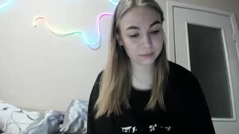 Emilia online show from 4, 6, 2026