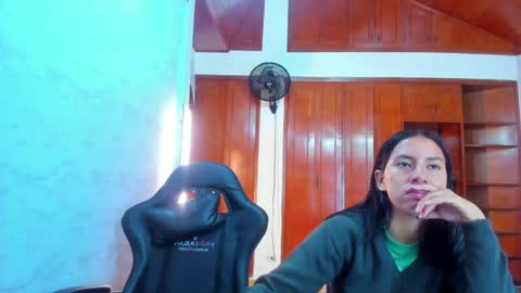 Emily and Soffy online show from 4, 6, 2026