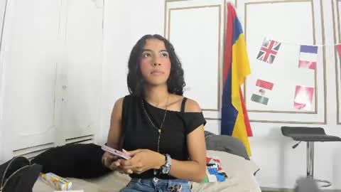 emily_gaviria1 online show from 16, 6, 2026