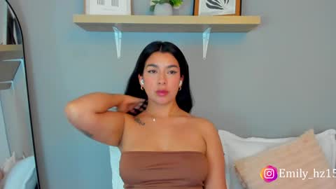Snapshot of emily_haze chatting on 8, 1, 2025 Emily online show from 8, 1, 2025